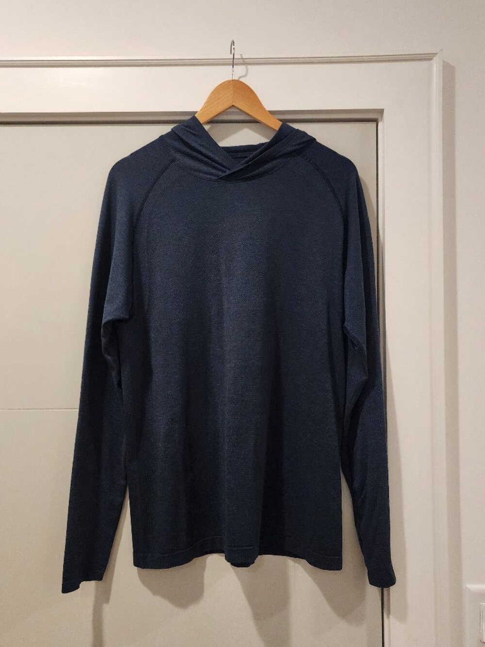 lululemon Metal Vent Tech Hoodie 2.0 Men's M Navy Slim Fit Training Top